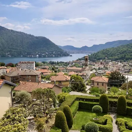Estate With Pool, Gardens & Views Villa *