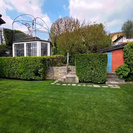 Villa Estate With Pool, Gardens & Views *