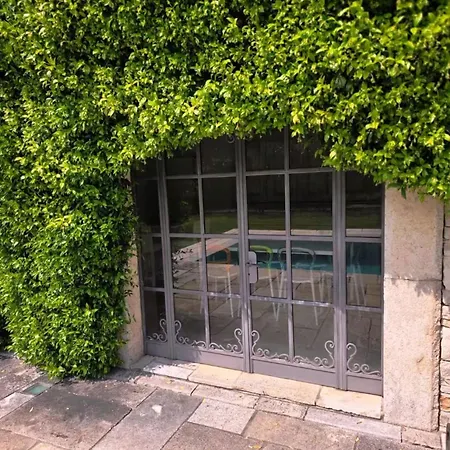 Estate With Pool, Gardens & Views *