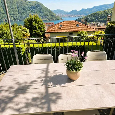 Estate With Pool, Gardens & Views
