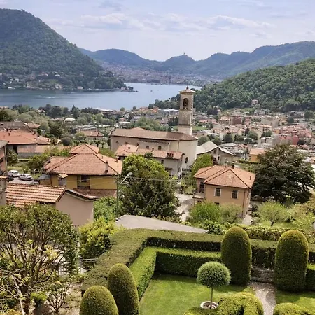 Estate With Pool, Gardens & Views Cernobbio