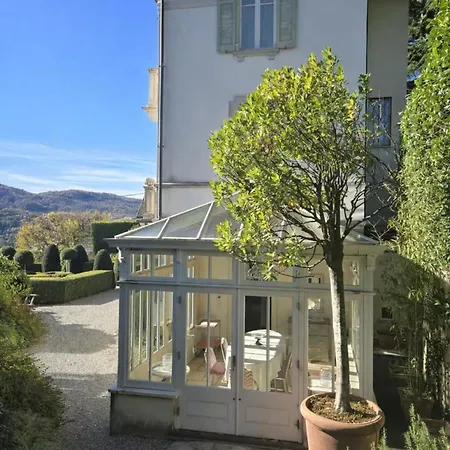 Estate With Pool, Gardens & Views Cernobbio
